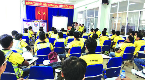 lớp đào tạo nghề, thi công thạch cao Vĩnh Tường