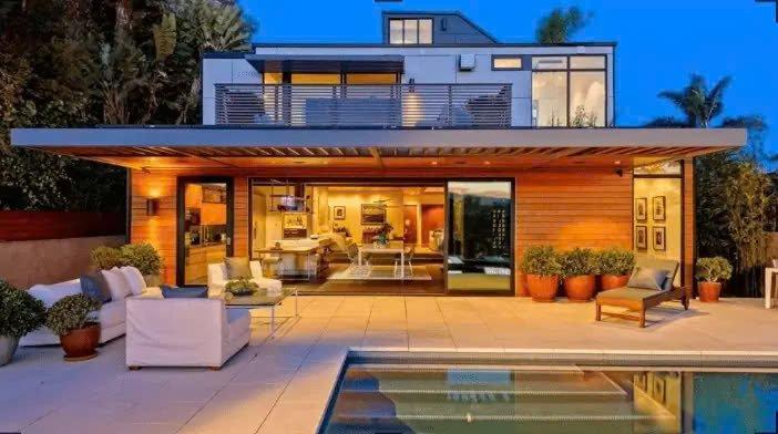 Không gian mẫu nhà 2 tầng đẹp giá 700 triệu thiết kế nhà tiền chế hiện đại, độc đáo
