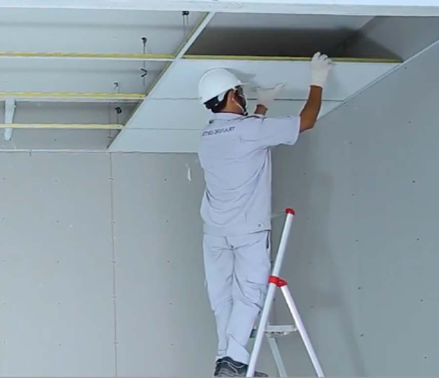 Lắp các tấm thạch cao và xử lý khe nối