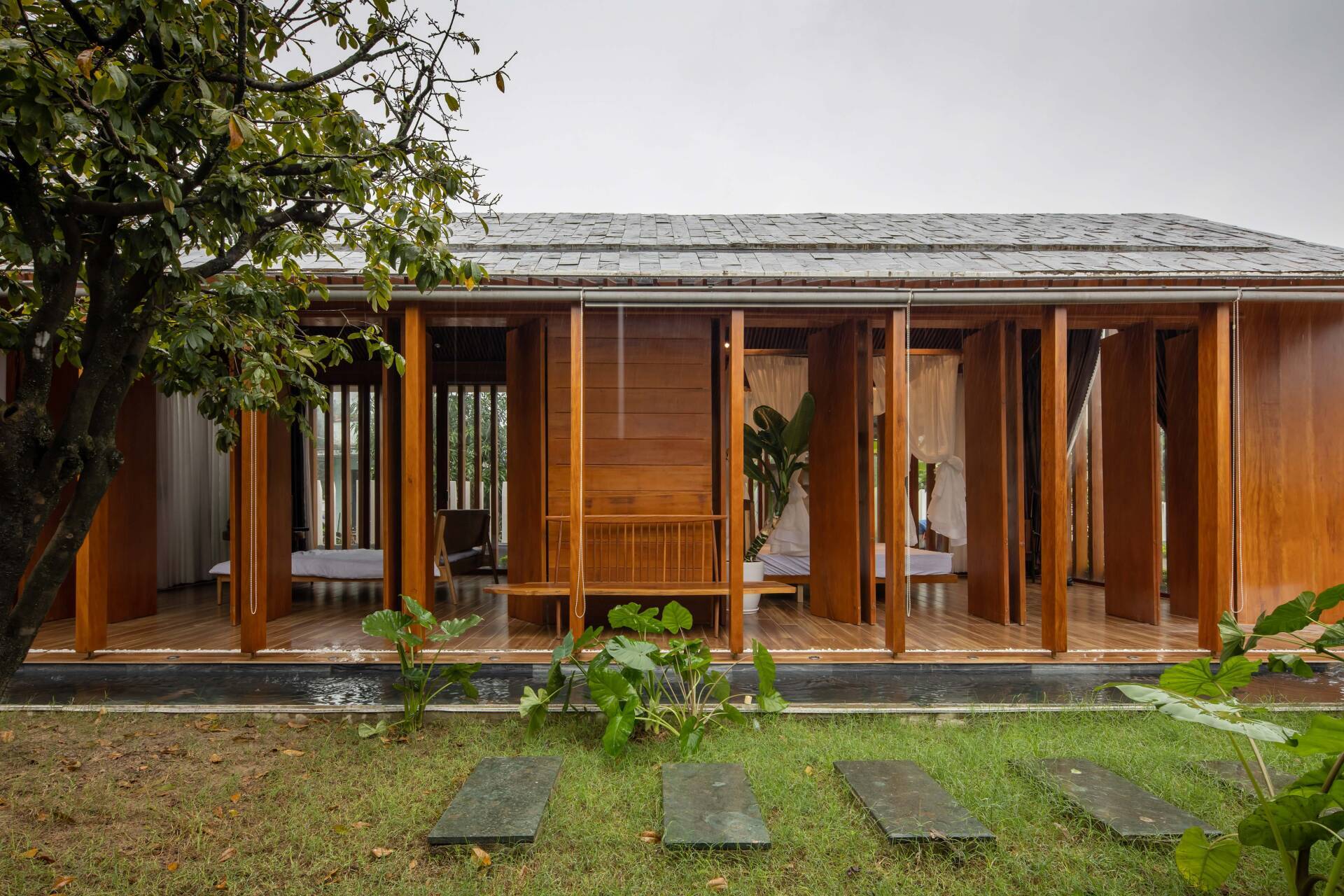 nhà ba gian đối xứng