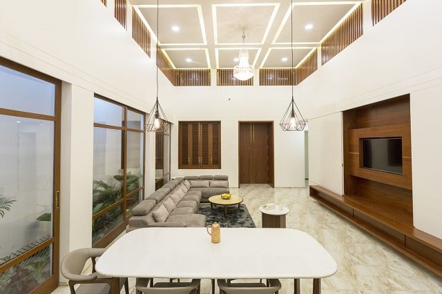 Những mẫu vách ngăn phòng khách đẹp cho nhà ống