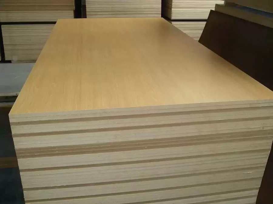 Thay tấm nhựa PVC bằng gỗ công nghiệp Thay tấm nhựa PVC bằng gỗ công nghiệp