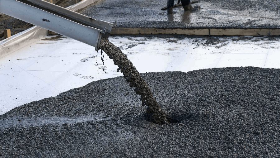 Đổ bê tông vào mùa mưa giúp hạn chế tình trạng rạn nứt bê tông
