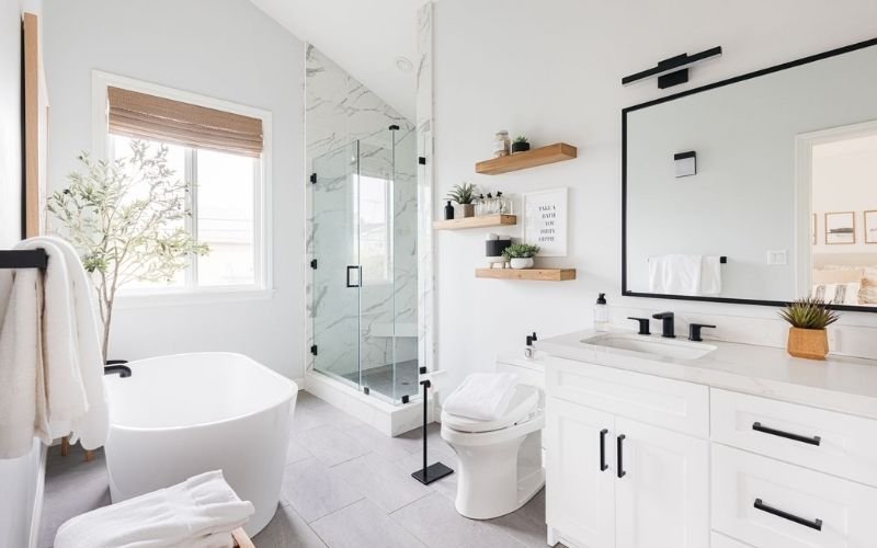 thiết kế nhà vệ sinh và nhà tắm riêng đầy đủ tiện nghi 