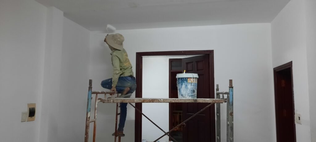 thi-cong-tran-nha-chong-tham