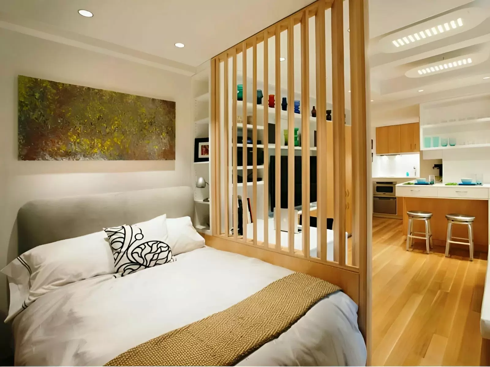 Vách ngăn gỗ nhựa composite giá cao, dễ bị trầy xước
